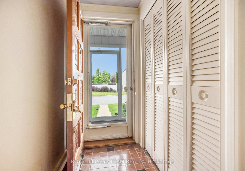 1500-orchard-avenue-ottawa-ontario-x12229405