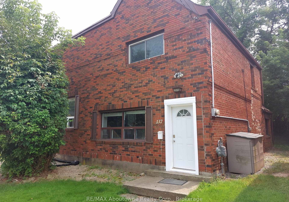 137-whitney-avenue-hamilton-ontario-x12229740