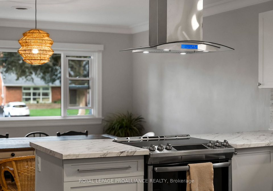 288-macdonald-avenue-belleville-ontario-x12229753