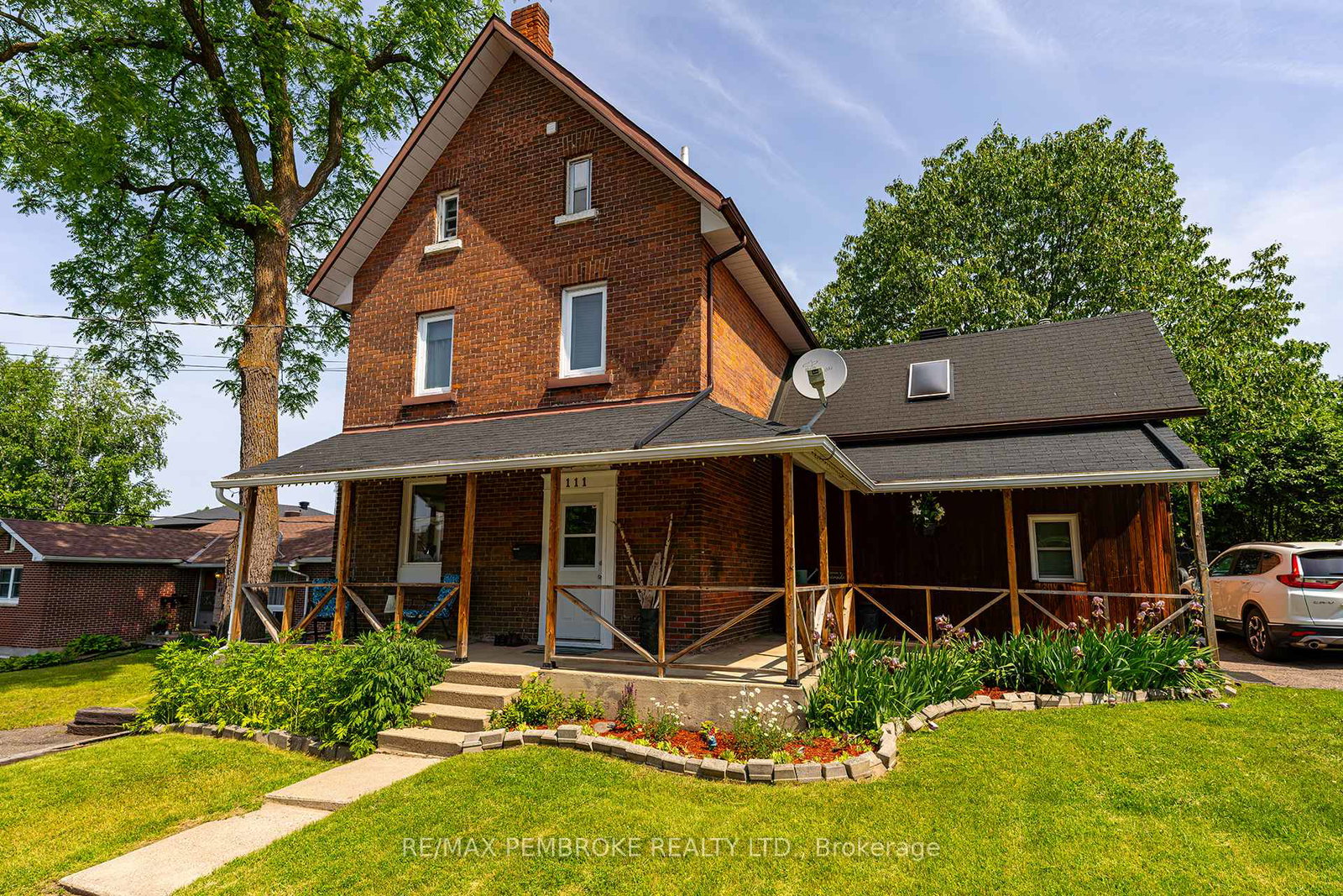 111-hunter-street-pembroke-ontario-x12229844