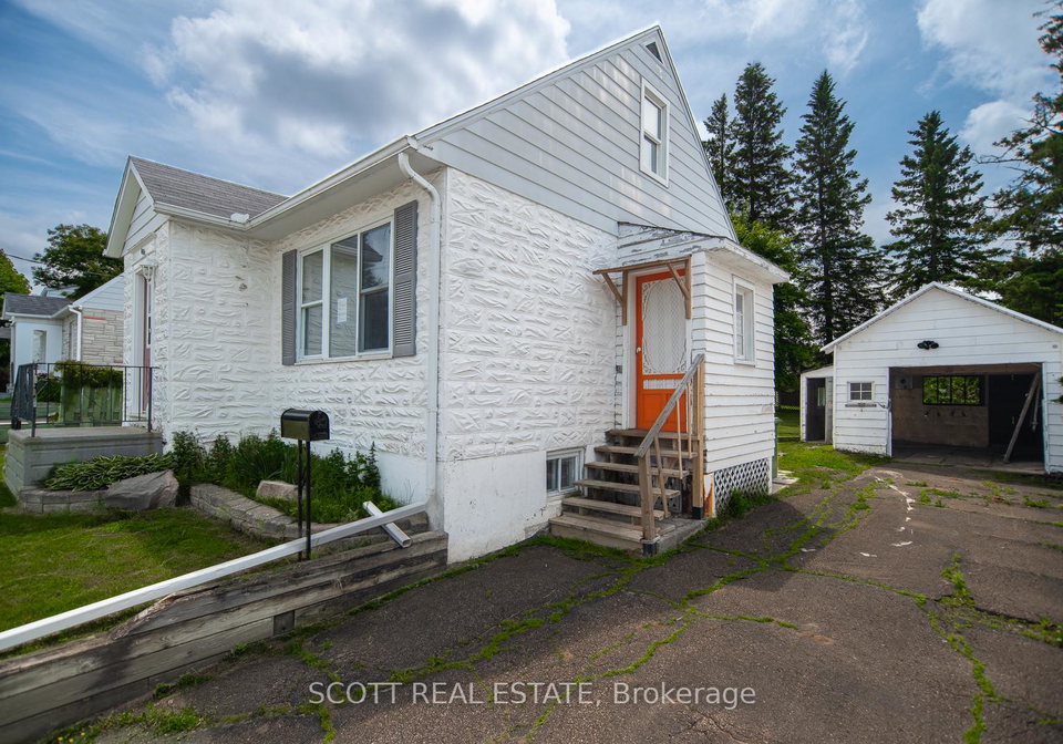 406-alfred-street-pembroke-ontario-x12229895
