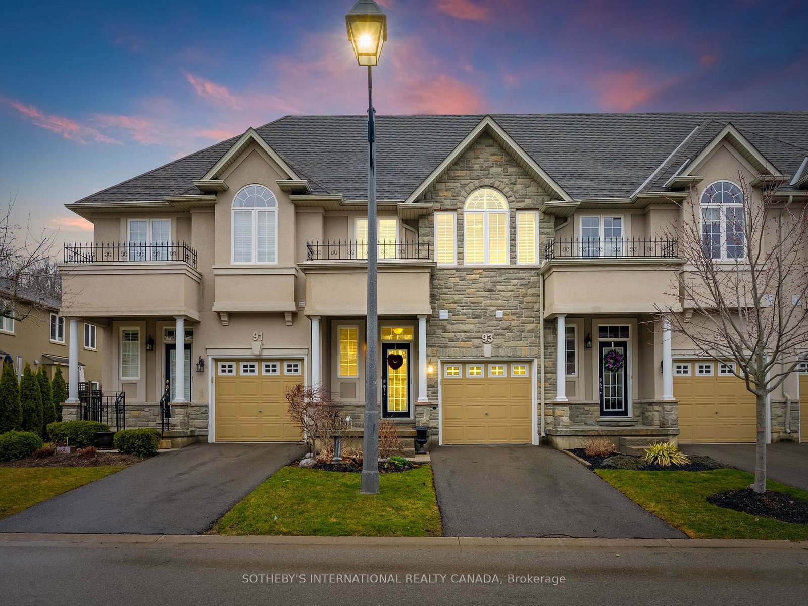 93-forest-valley-crescent-hamilton-ontario-x12229945
