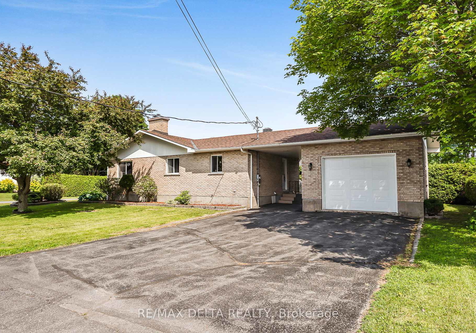 8-champlain-street-the-nation-ontario-x12229947