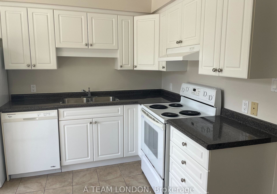 678-upper-queen-street-london-ontario-x12230036