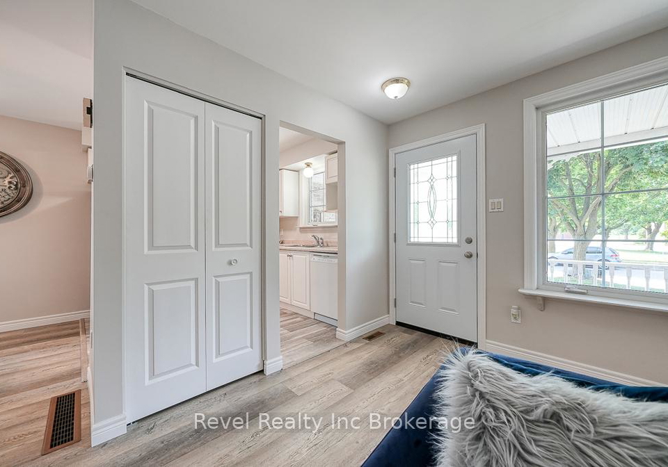 751-classic-drive-london-east-ontario-x12230113