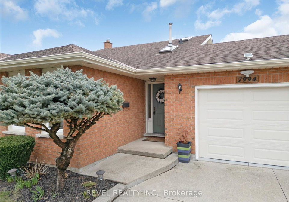 7994-oakridge-drive-niagara-falls-ontario-x12230219