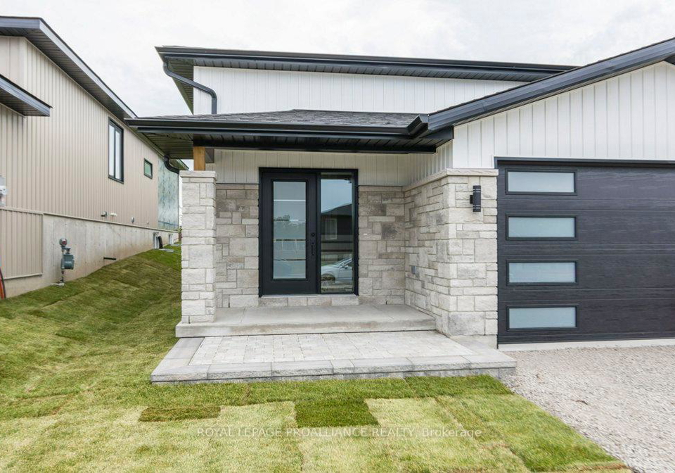 41-meagan-lane-quinte-west-ontario-x12230256