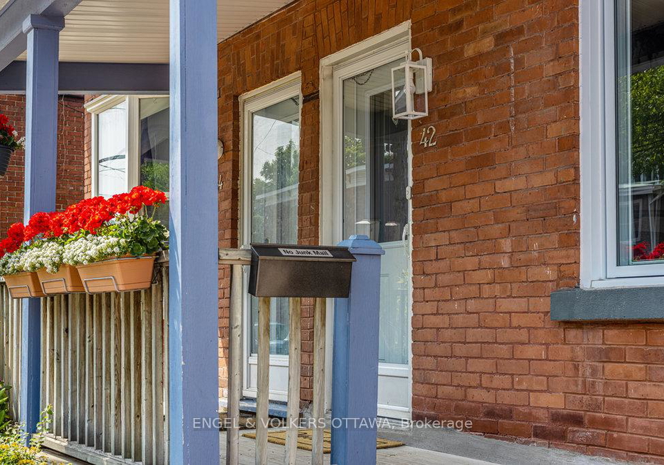 42-carlyle-avenue-ottawa-ontario-x12230580
