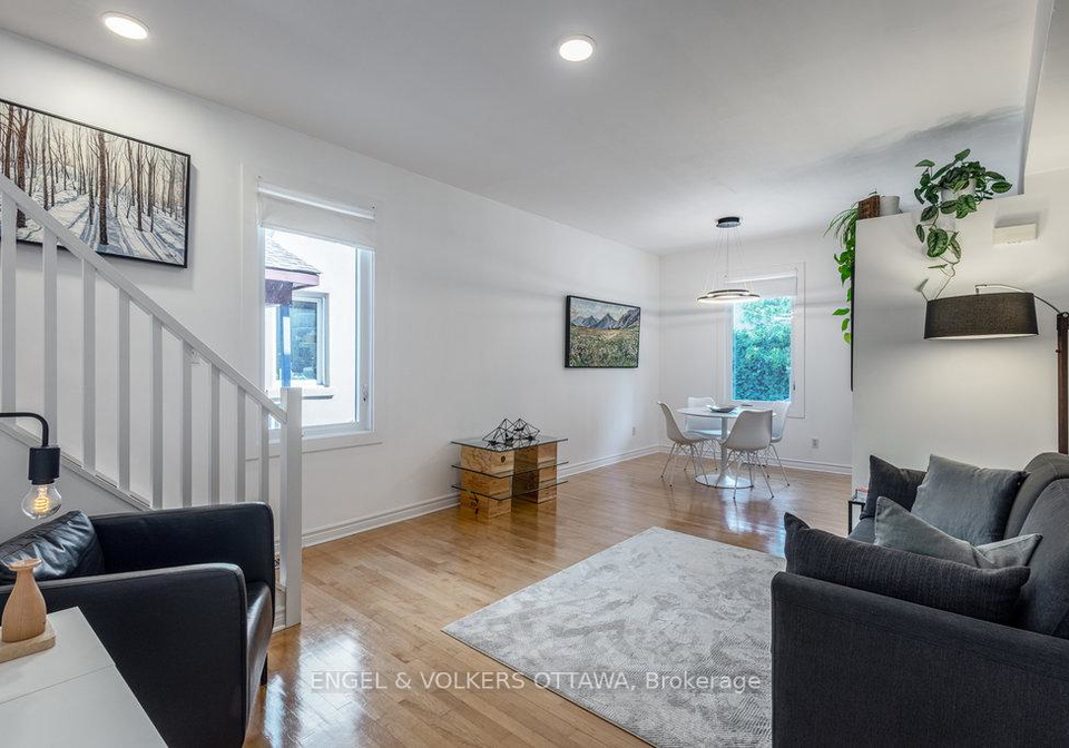 42-carlyle-avenue-ottawa-ontario-x12230580