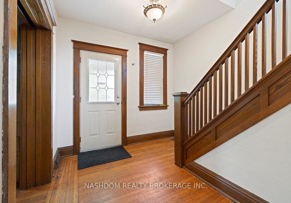 163-grosvenor-avenue-s-hamilton-ontario-x12230935