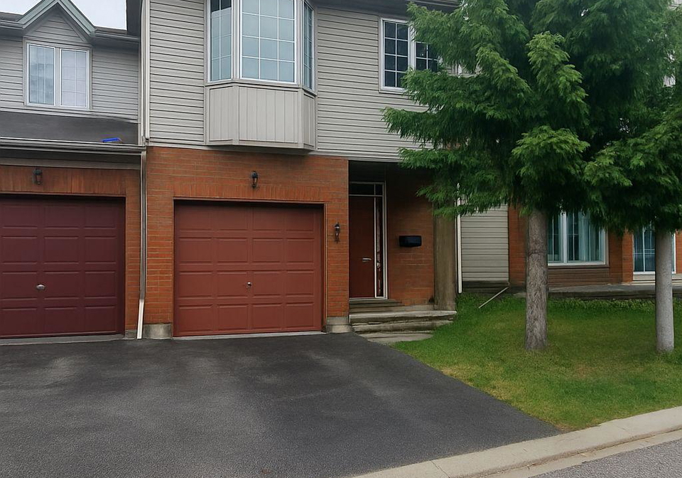 13-santa-cruz-private-ottawa-ontario-x12231348