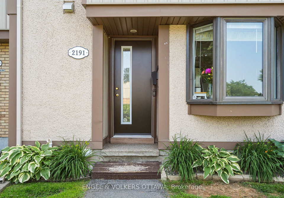 2191-stonehenge-crescent-ottawa-ontario-x12231397