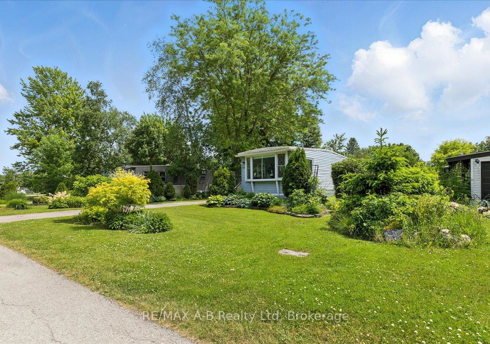 143-ash-street-perth-east-ontario-x12231410