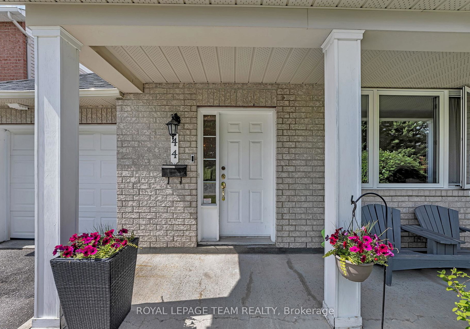 44-chartwell-avenue-ottawa-ontario-x12231557