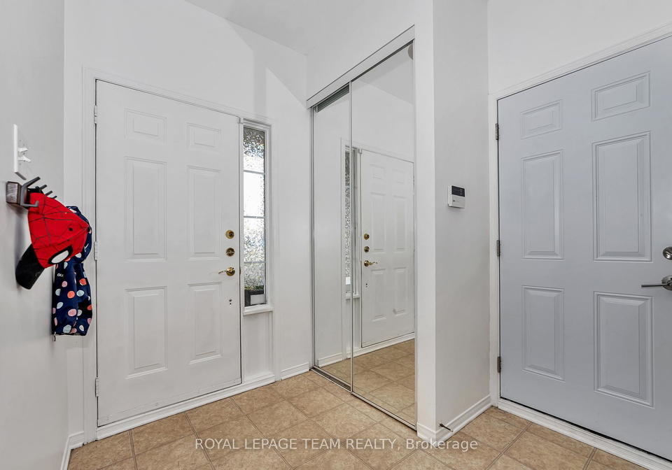 44-chartwell-avenue-ottawa-ontario-x12231557