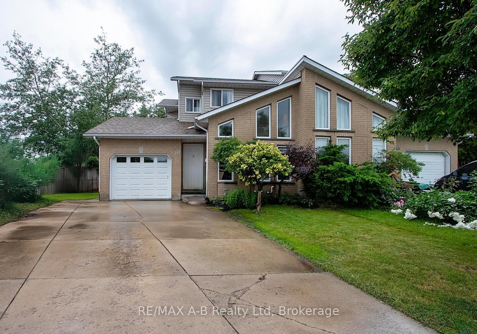 552-nelson-street-stratford-ontario-x12231986