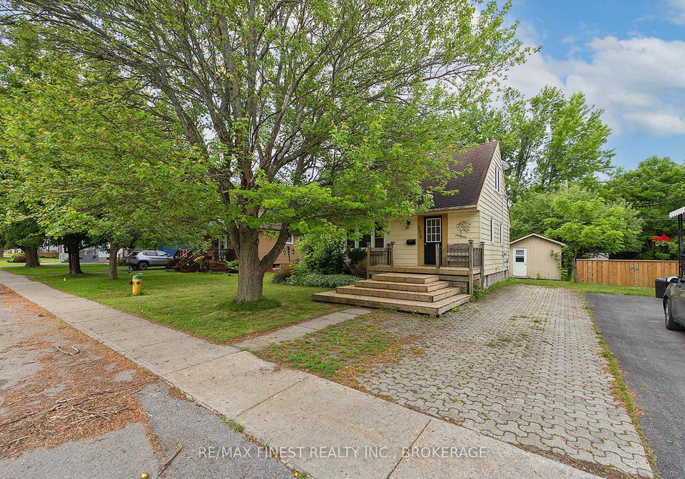 226-simcoe-street-greater-napanee-ontario-x12232059