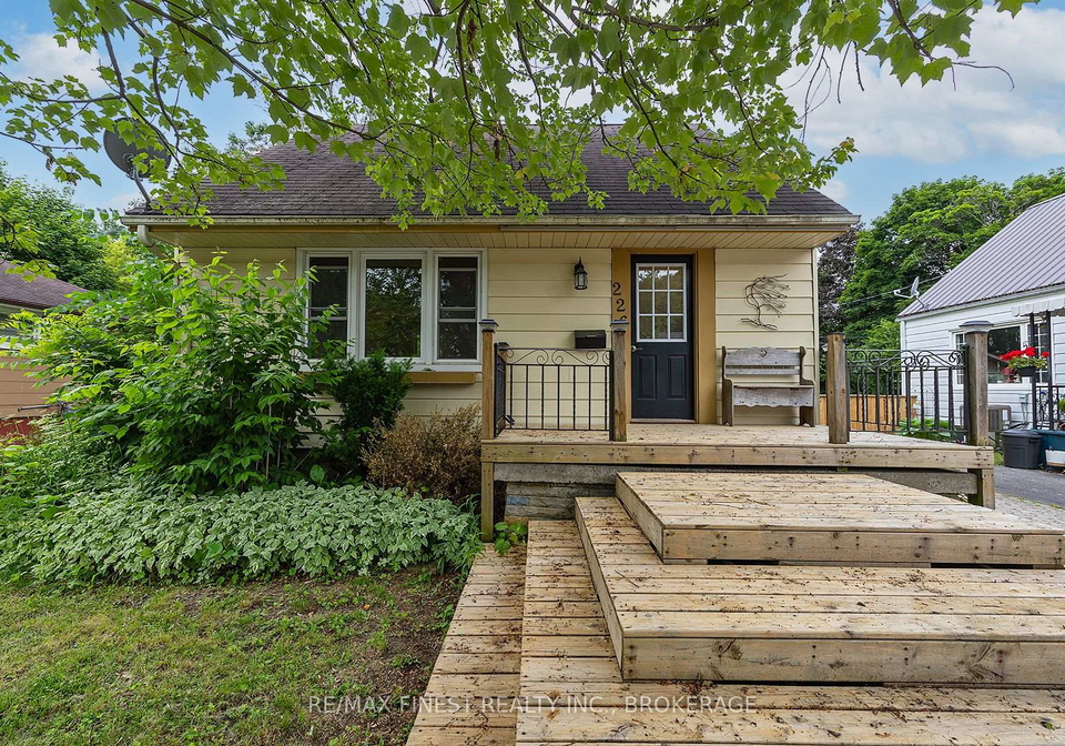 226-simcoe-street-greater-napanee-ontario-x12232059
