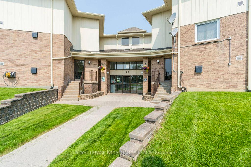 221-north-park-street-belleville-ontario-x12232079