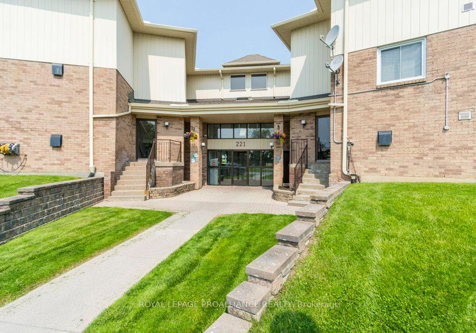 221-north-park-street-belleville-ontario-x12232079