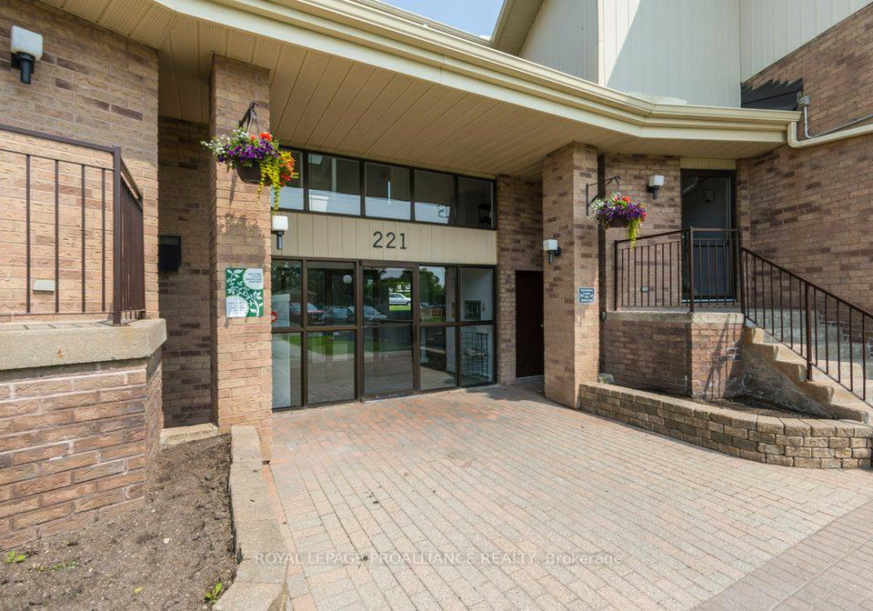 221-north-park-street-belleville-ontario-x12232079