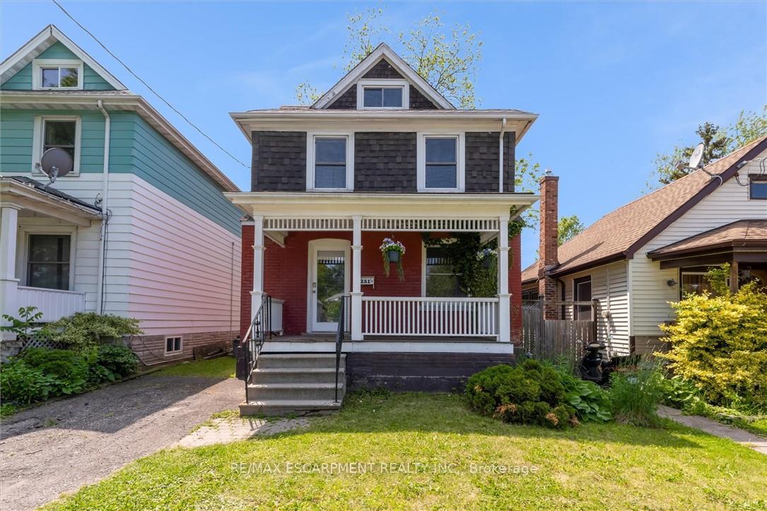 251-12-lake-street-st-catharines-ontario-x12232119