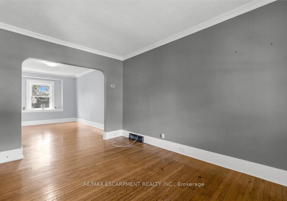 251-12-lake-street-st-catharines-ontario-x12232119
