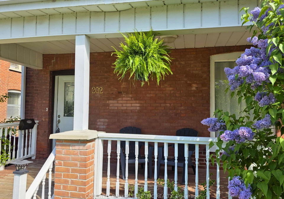 202-braidwood-avenue-peterborough-south-ontario-x12232129