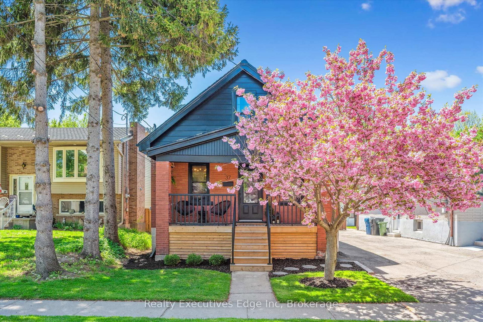 37-huron-street-guelph-ontario-x12232176