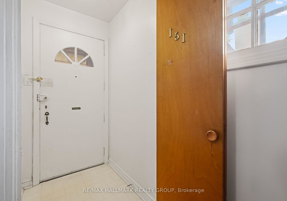 151-fanshaw-avenue-ottawa-ontario-x12232234