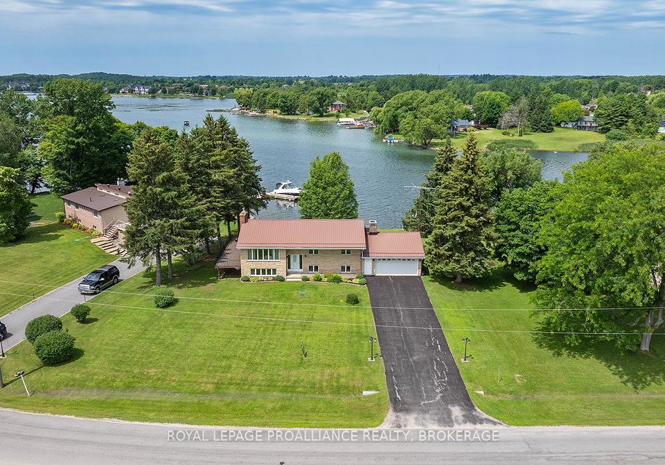 143-clark-drive-front-of-leeds-seeleys-bay-ontario-x12232332