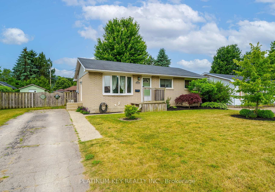 382-adelaide-street-strathroy-caradoc-ontario-x12232532