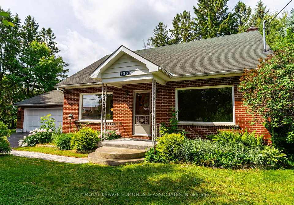 1330-blakely-crescent-laurentian-valley-ontario-x12232617