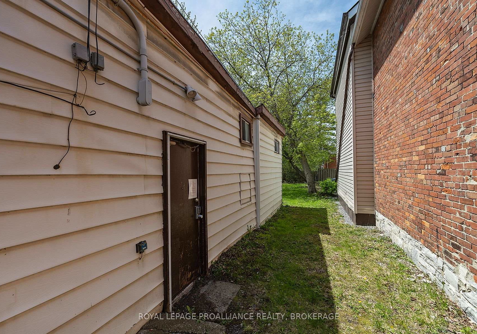 210-212-university-avenue-kingston-ontario-x12232777