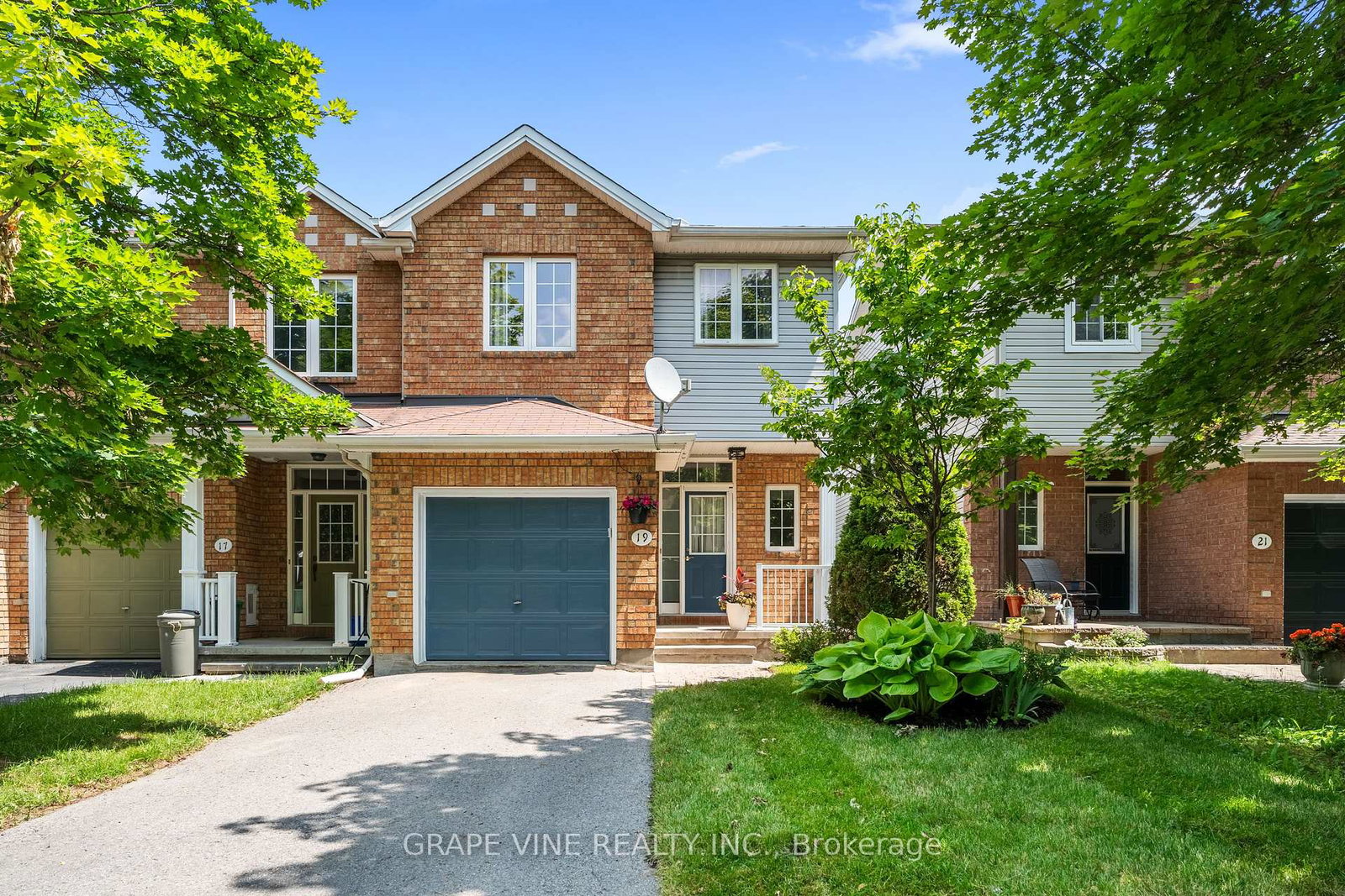 19-gray-crescent-kanata-ontario-x12233076