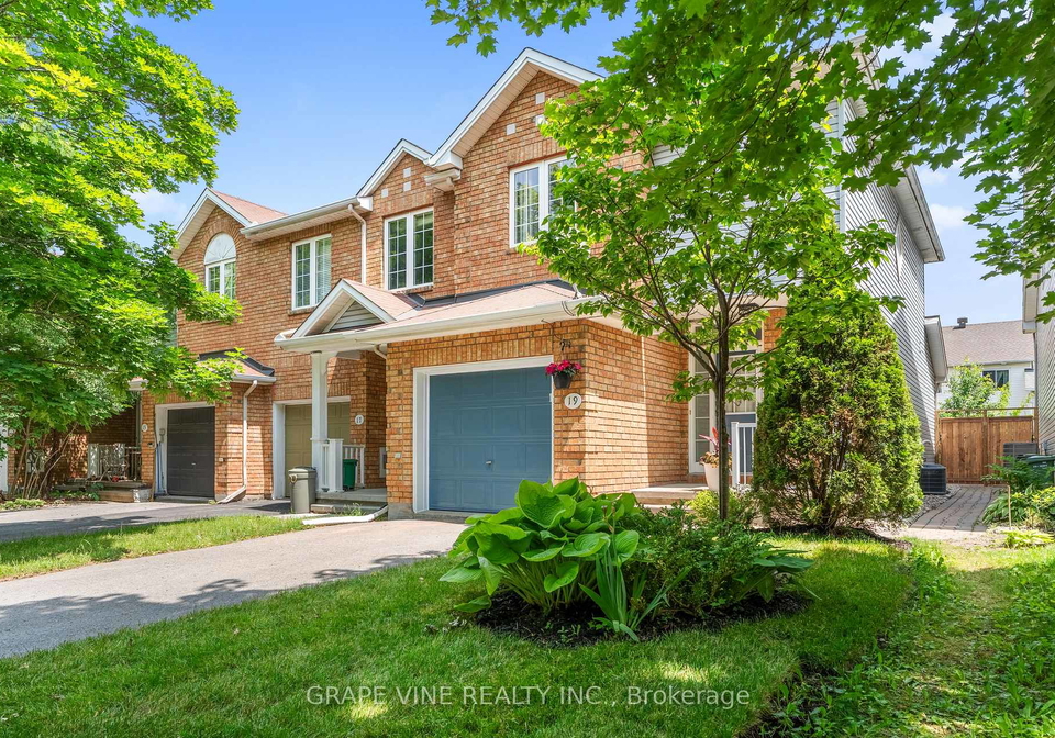 19-gray-crescent-kanata-ontario-x12233076