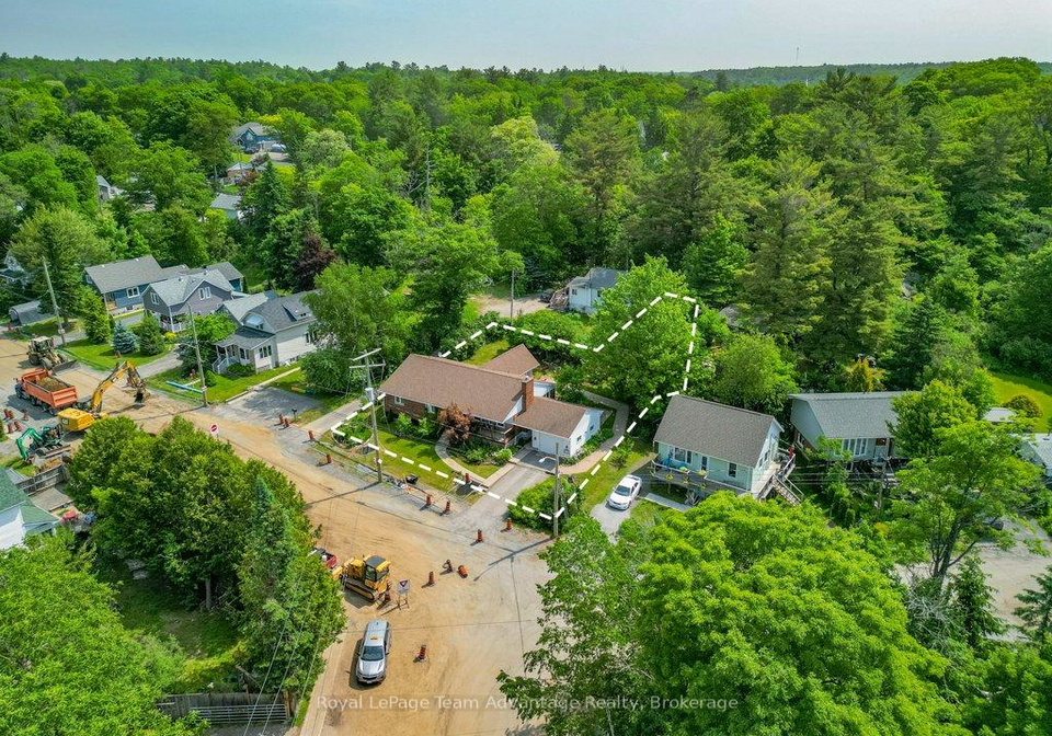 1-victoria-avenue-parry-sound-ontario-x12233147