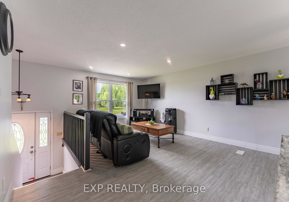 333-russell-road-clarence-rockland-ontario-x12233149