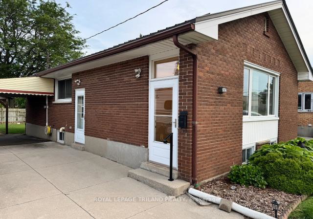 1947-wavell-street-london-east-ontario-x12233224