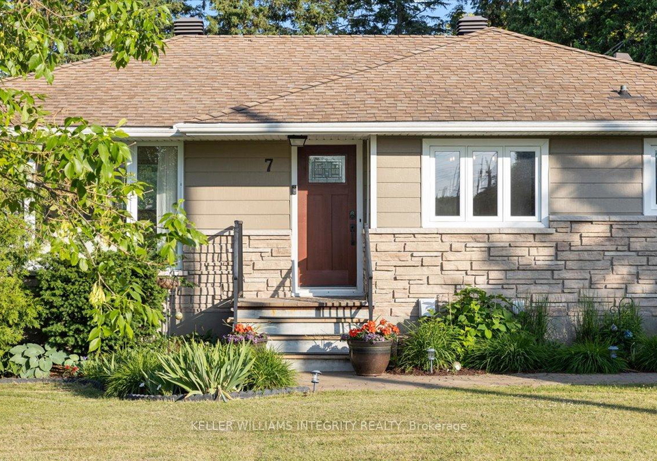 7-carleton-cathcart-street-ottawa-ontario-x12233360