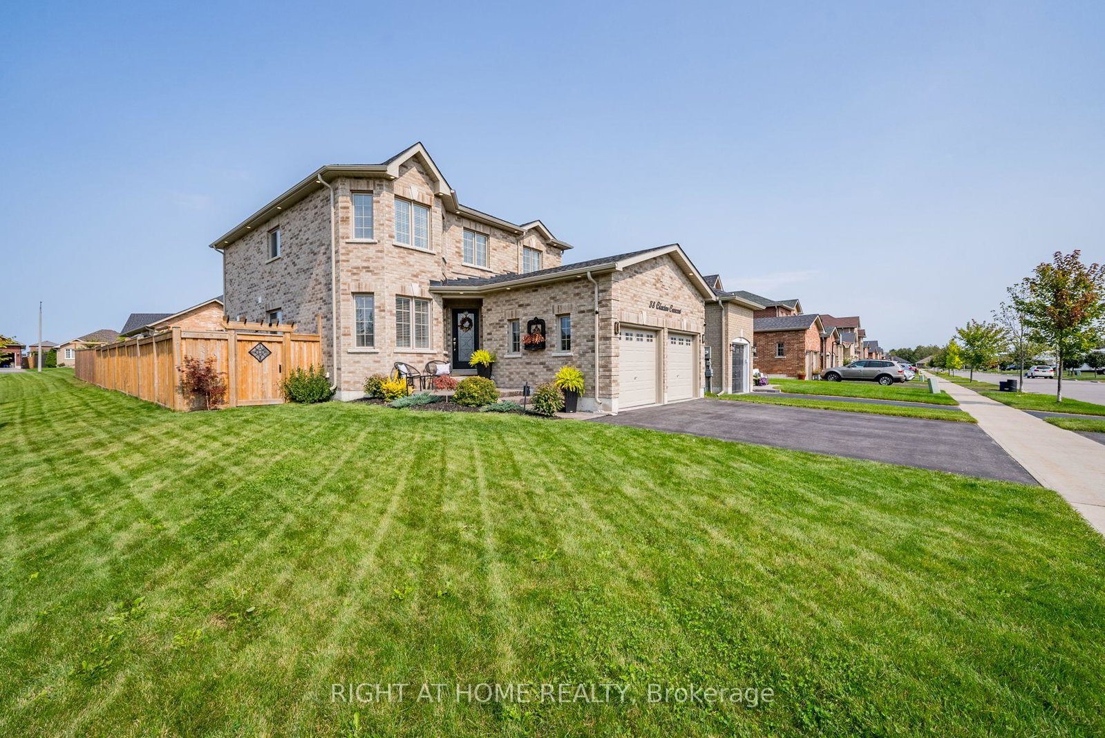 38-claxton-crescent-kawartha-lakes-ontario-x12233486