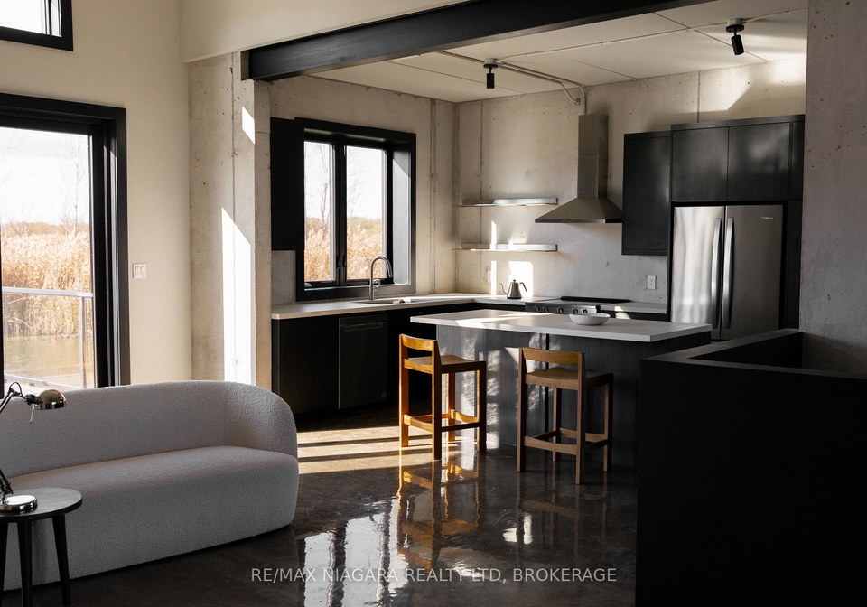 2heron-pointe-port-colborne-ontario-x12233923