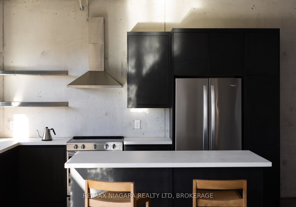 2heron-pointe-port-colborne-ontario-x12233923