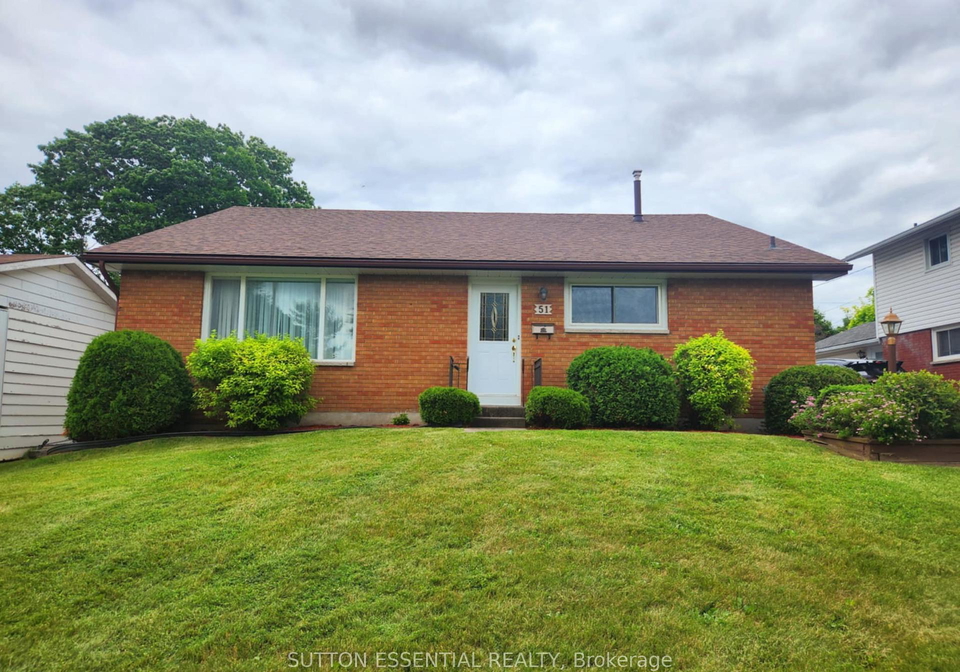 51-manor-drive-brockville-ontario-x12233932