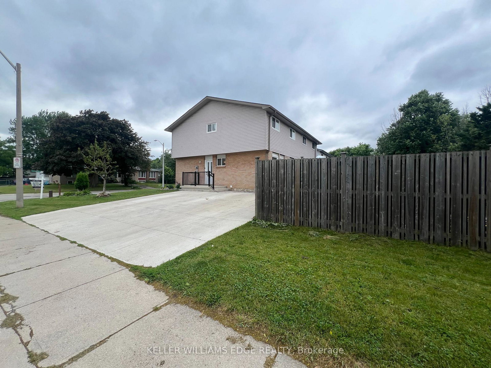 2-golden-orchard-drive-hamilton-ontario-x12234000