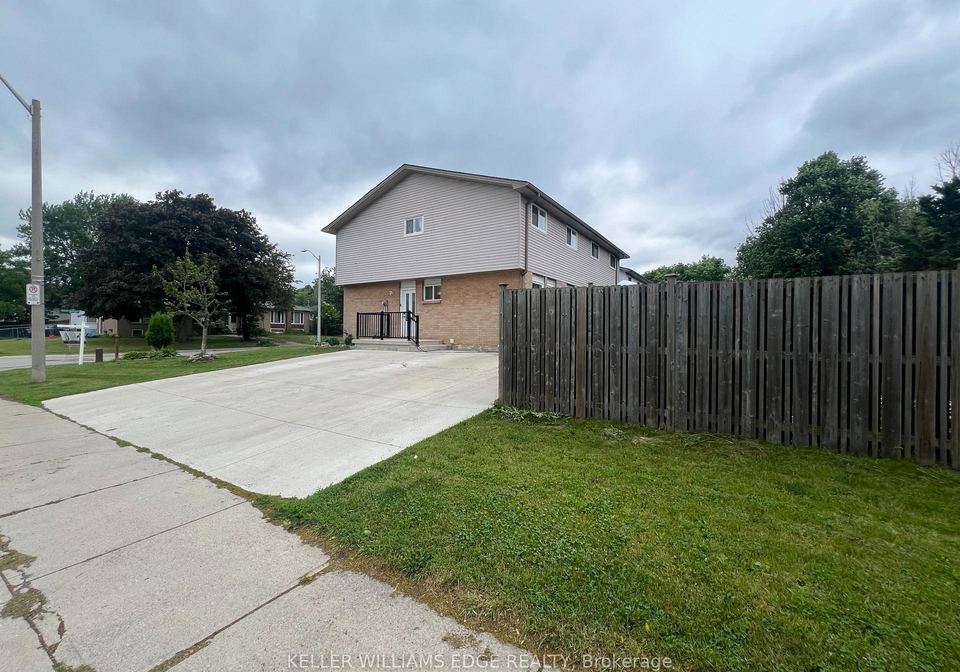 2-golden-orchard-drive-hamilton-ontario-x12234000