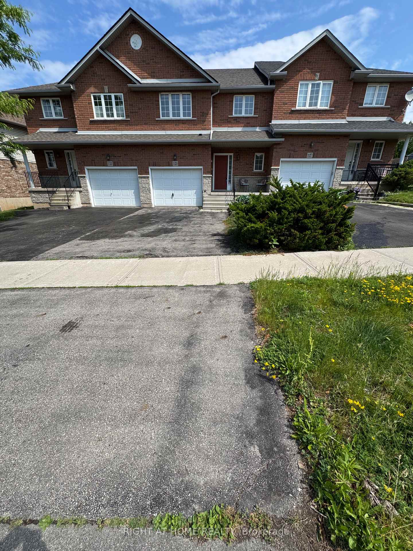 1125-harrogate-drive-hamilton-ontario-x12234096