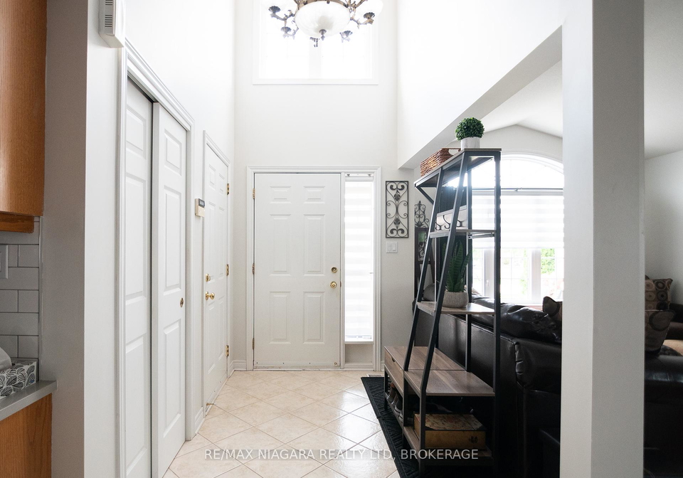 7097-bryanne-court-niagara-falls-ontario-x12234120