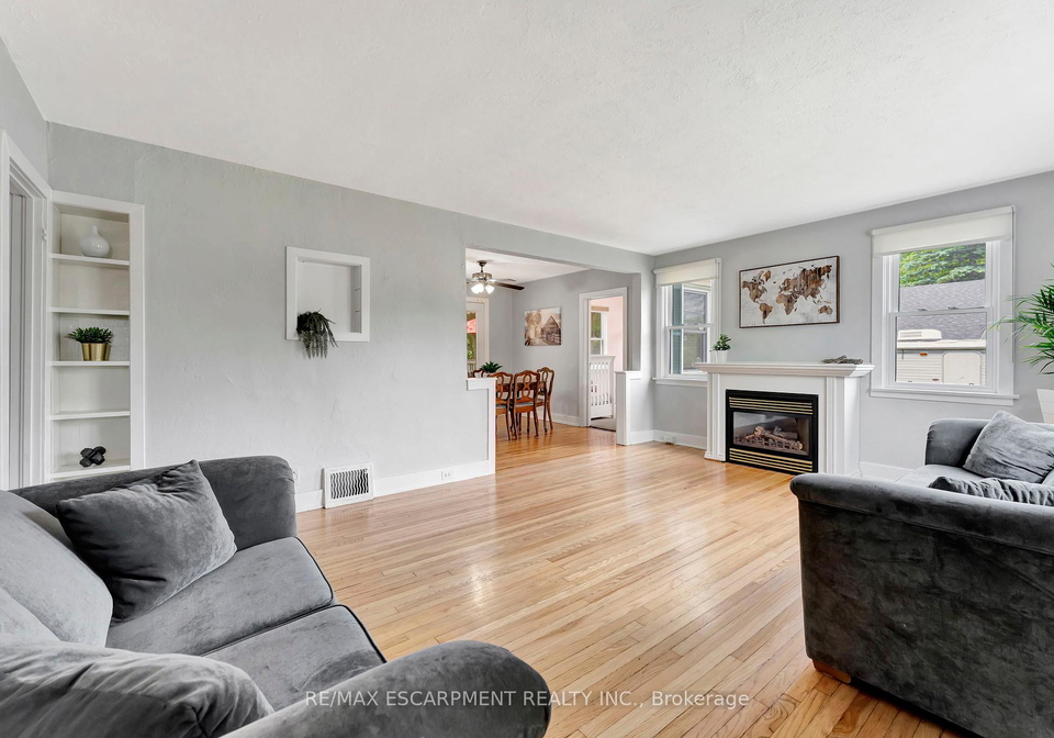 84-queensway-street-e-norfolk-ontario-x12234234