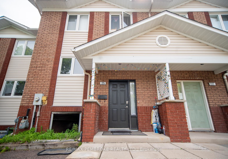 225-willoughby-crescent-pembroke-ontario-x12234311